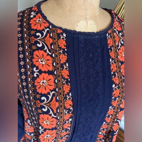 Matilda Jane navy blouse with coral flowers size medium - Picture 3 of 7